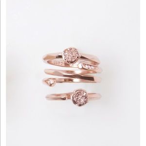 KENDRA SCOTT WARREN RING SET